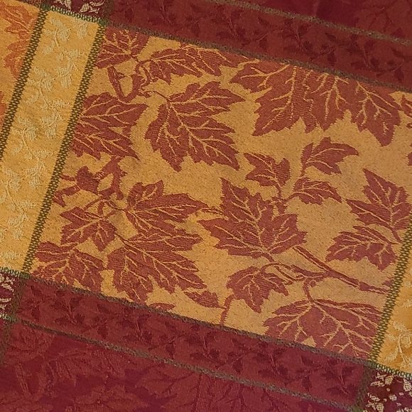 117 BY 50 INCHES FALL TABLE CLOTH, WALL ART MULTI - Picture 5 of 16